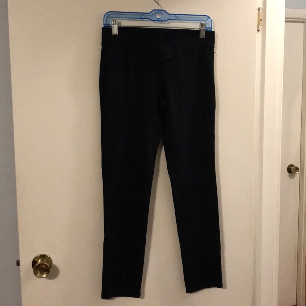 Pink Pump black leggings